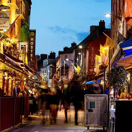 Snoozles Quay Street Tourist Ostello