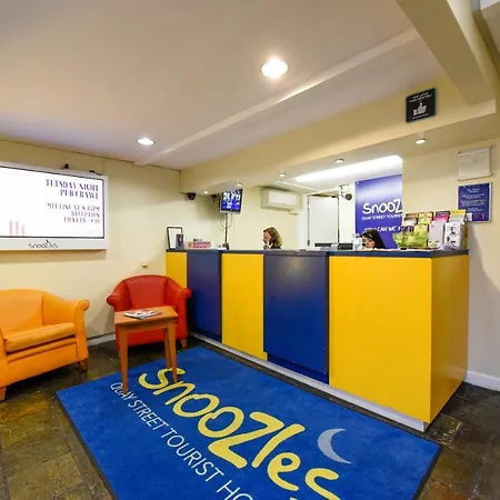 Snoozles Quay Street Tourist Ostello Galway